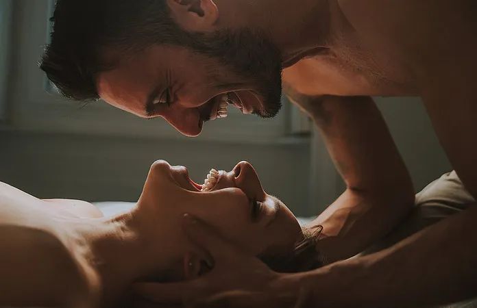 intimidad emocional en la industria sexual