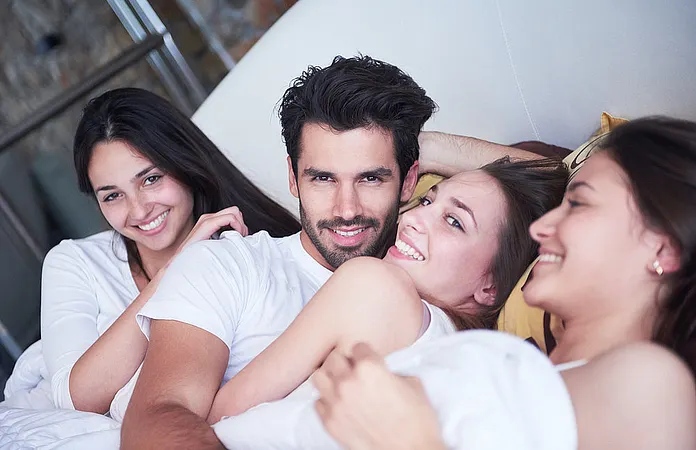Consejos profesionales para escorts en relaciones poliamorosas