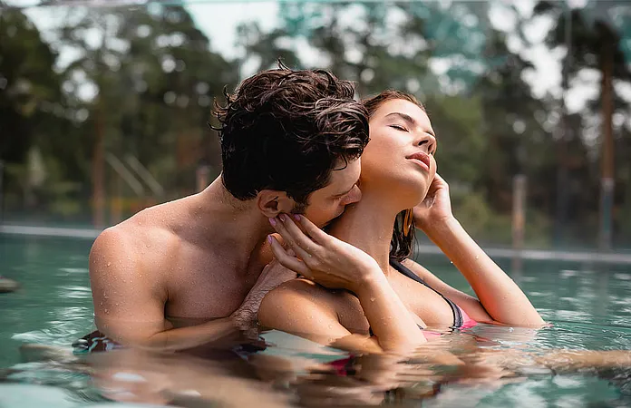Técnicas para tener sexo en la piscina