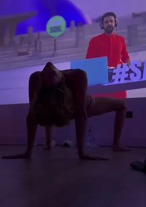 130832