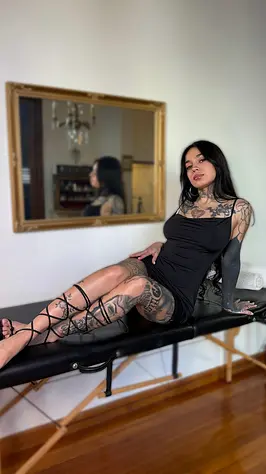 Dakota D image