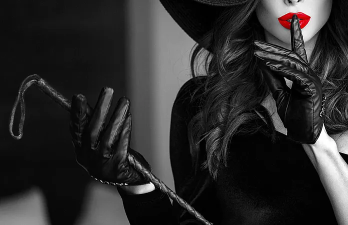 Cualidades esenciales de una dominatriz